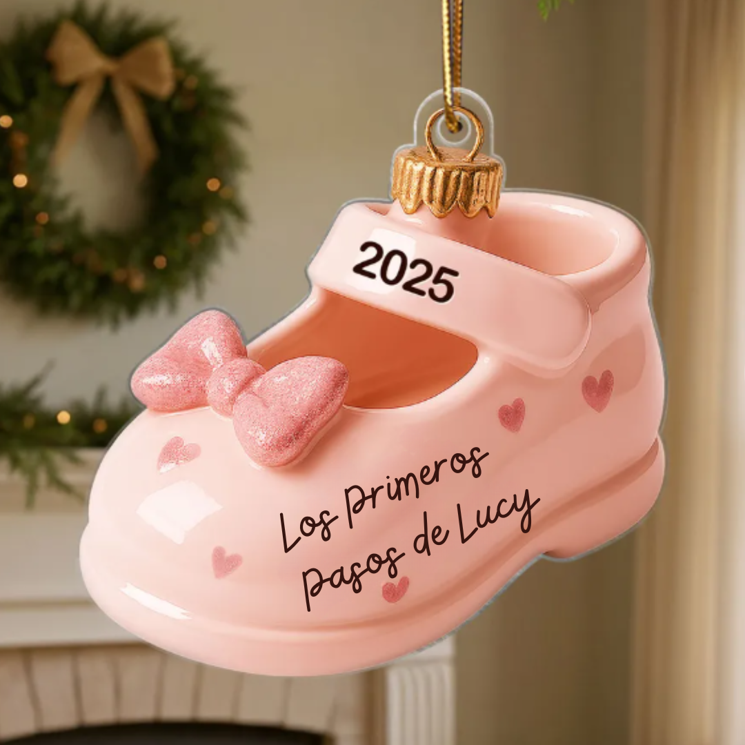 Decoración Navideña - Zapato de Bebé "Los Primeros Pasos de..."